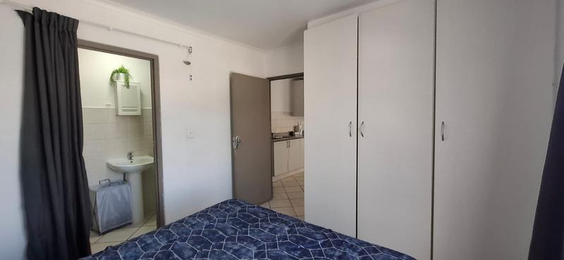 1 Bedroom Property for Sale in Strand Central Western Cape